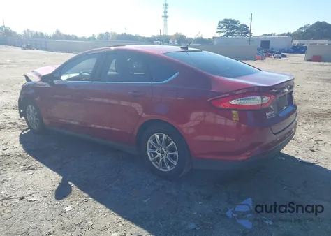 2015 Ford Fusion S z USA, uszkodzony, nr VIN 3FA6P0G73FR178136